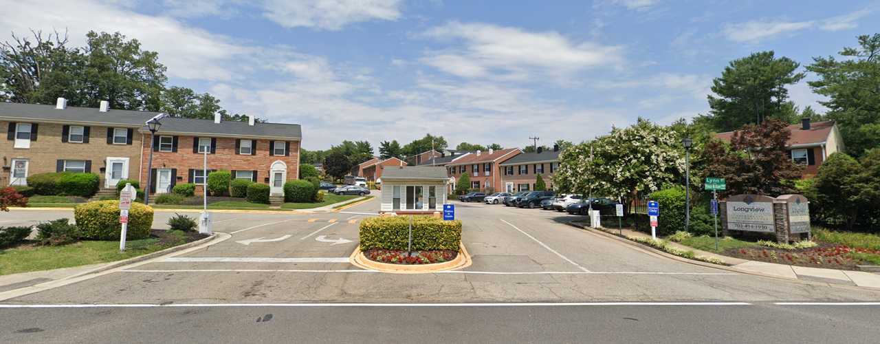 Man Exposed Himself To Neighbors Outside Virginia Apartment Complex