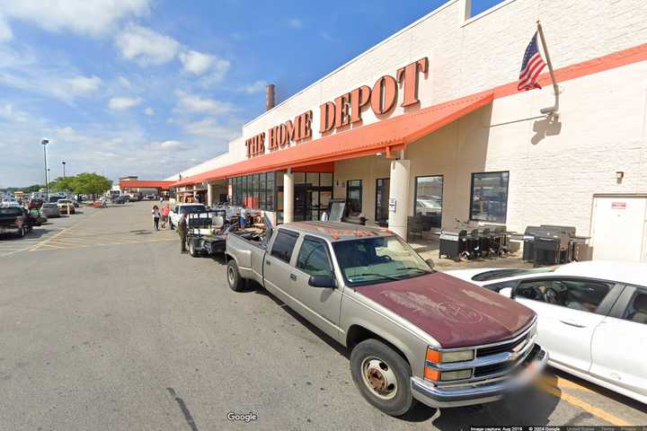 Man Shot By Home Depot Security Guard In Philly Parking Lot: Police