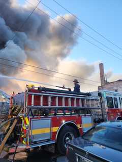 Philly Warehouse Blaze Goes To 3 Alarms, Requires All Hands: Authorities