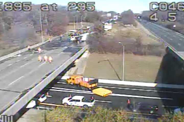 Overturned Tanker Truck Ties Up Traffic On I-295 In Baltimore County (UPDATED)