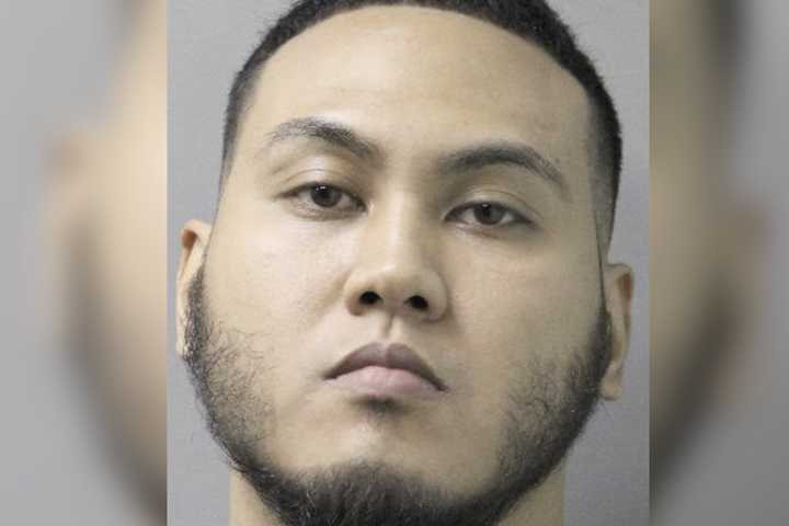 Man Fleeing Traffic Stop Acussed Of Firing Gun Toward Nassau County Police