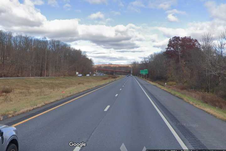 Dump Truck Hits 5 Crashed Vehicles On I-84 In Hudson Valley, Causes Closures