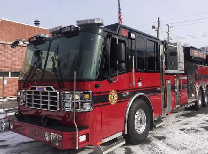 An Oyster Bay fire engine.