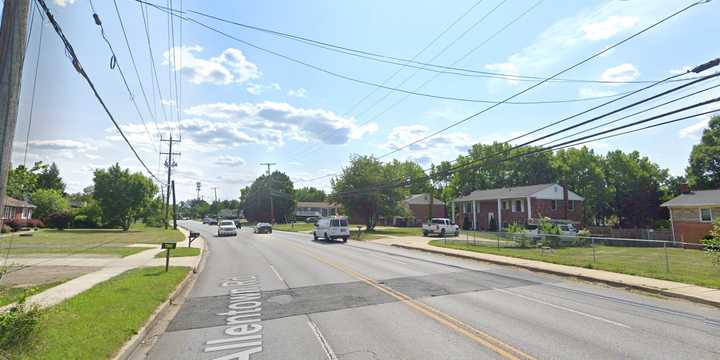 7300 block of Allentown Road in Fort Washington.