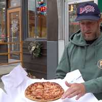 <p>Dave Portnoy at Matthew's Pizzeria in Baltimore.</p>