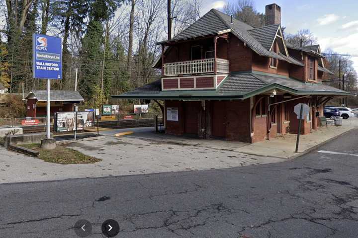 Man Struck Dead By SEPTA Train At Wallingford Station: Police