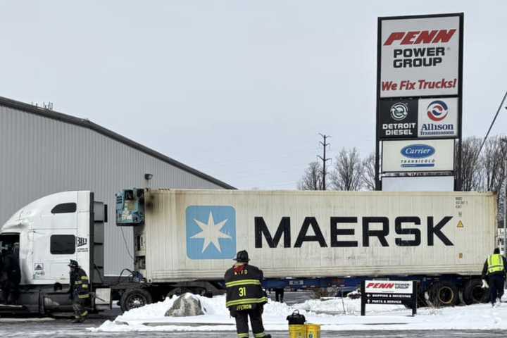 Tractor-Trailer Smashes Into Building In Newberry Township: Police