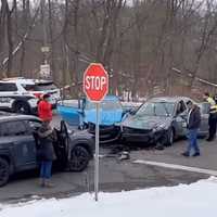 3-Car Crash Involving Taxi Causes Injuries In Rockland (VIDEO)