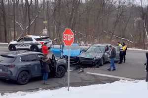 3-Car Crash Involving Taxi Causes Injuries In Hudson Valley (VIDEO)