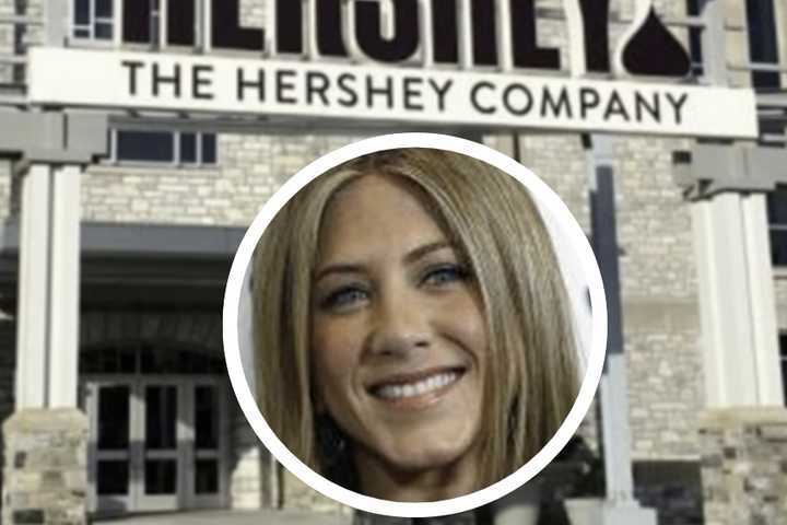 Jennifer Aniston Joins Hershey's SkinnyPop In Major Brand Refresh