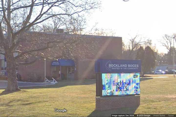 School Employee Accused Of Pushing Students' Heads Underwater At Pool In Hudson Valley: Police