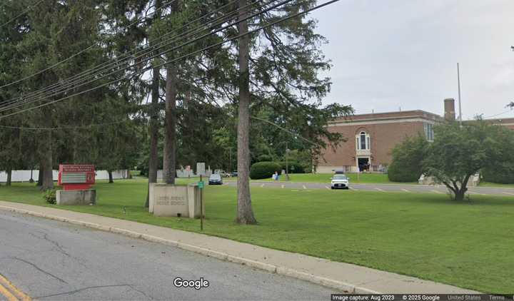 Officer Saves Choking Child In School Cafeteria In Hudson Valley ...