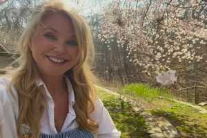 Meet Supermodel Christie Brinkley In Ridgewood: Here’s Where, When
