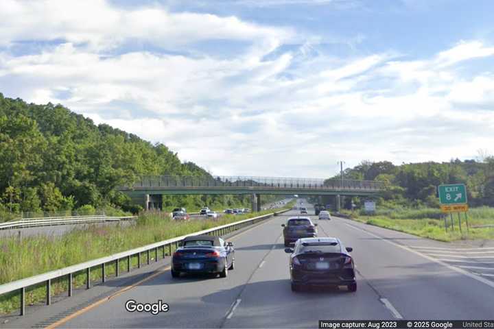 Stolen Land Rover Hits DOT Truck: 2 Teens Charged In I-684 Chase In Westchester, Police Say