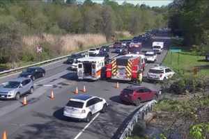 Crash Closes Taconic Parkway Stretch In Mount Pleasant (DEVELOPING)