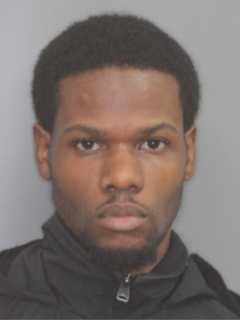 Man Shoots Couple In Feet After Walking By Them Arguing In Newburgh: DA