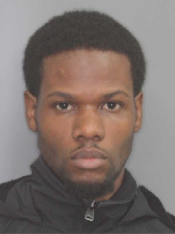 Man Shoots Couple In Feet After Walking By Them Arguing In Newburgh: DA