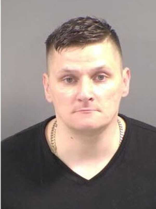 Man Follows Young Child, Tries Giving Them Gifts, Notes In Pleasant Valley: Sheriff