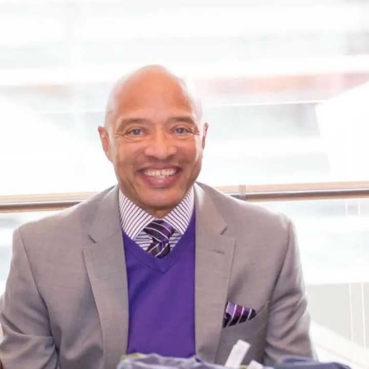 Coach Lamar Butler Sr.&nbsp;
  
