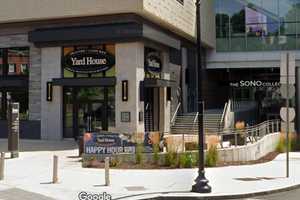 Popular Sports Chain Restaurant Abruptly Closes In Norwalk's SoNo Collection