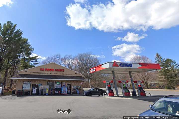 Armed Robbery At Gas Station In Pine Bush Under Investigation (DEVELOPING)