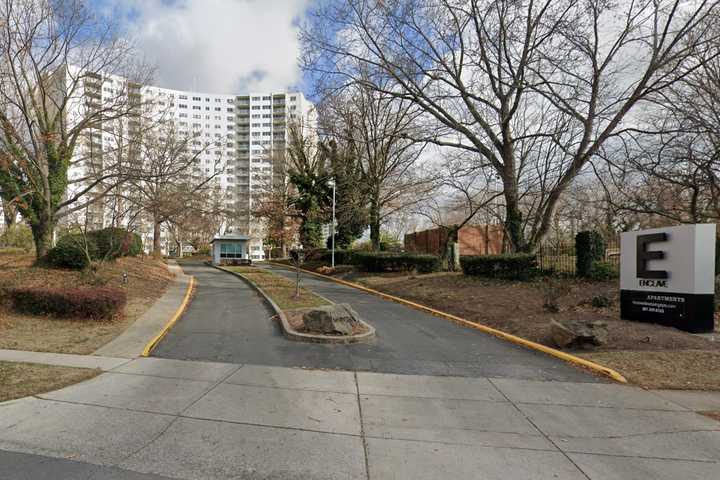 Toddler Falls 15 Stories From White Oak Apartment, Survives With Broken Bones, Police Say