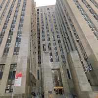 PHOTOS: Two Manhattan Court Officers Stabbed In Attack At Criminal Courthouse, Officials Say