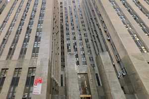 PHOTOS: Two Manhattan Court Officers Stabbed In Attack At Criminal Courthouse, Officials Say
