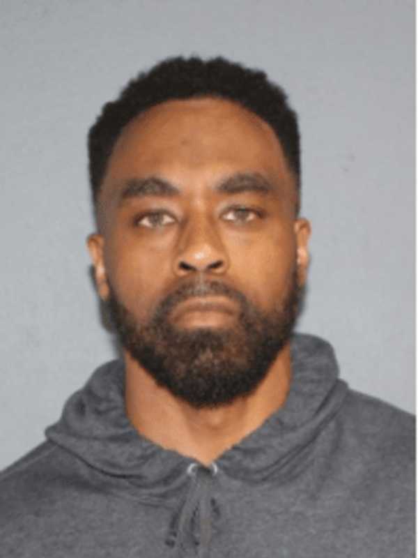 NJ Sex Offender Committed Lewd Act At Hamilton Mall: Police