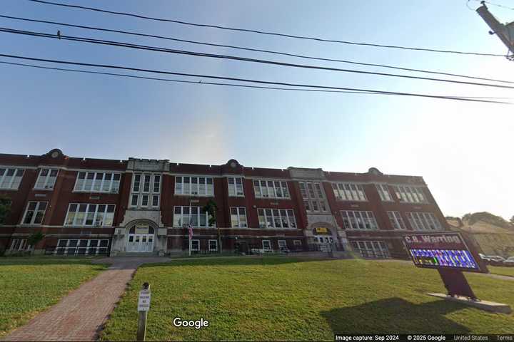 Man Exposes Himself, Urinates In Front Of Elementary School In NY: Police