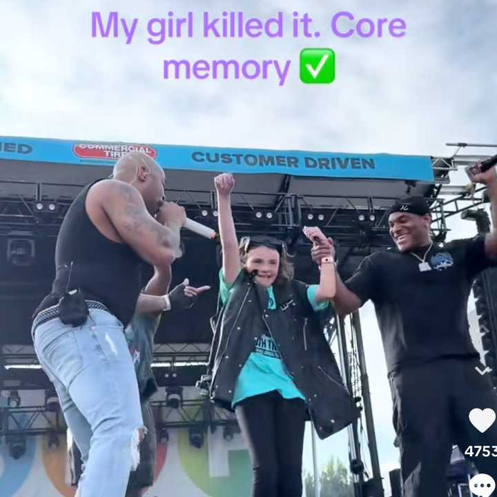 Karlie rocking the stage next to Flo Rida in Boise.