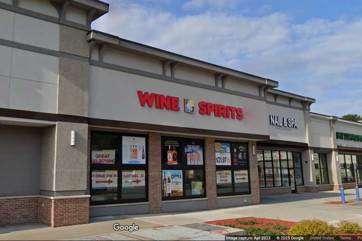 Duo Steals Over $500 In Booze From Westchester Store, Caught On Taconic Parkway: Police