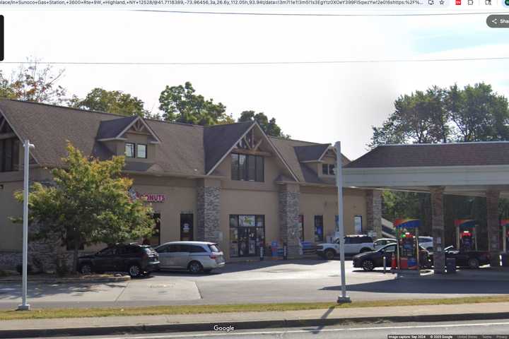 Gunman Fires Shot During Highland Gas Station Robbery