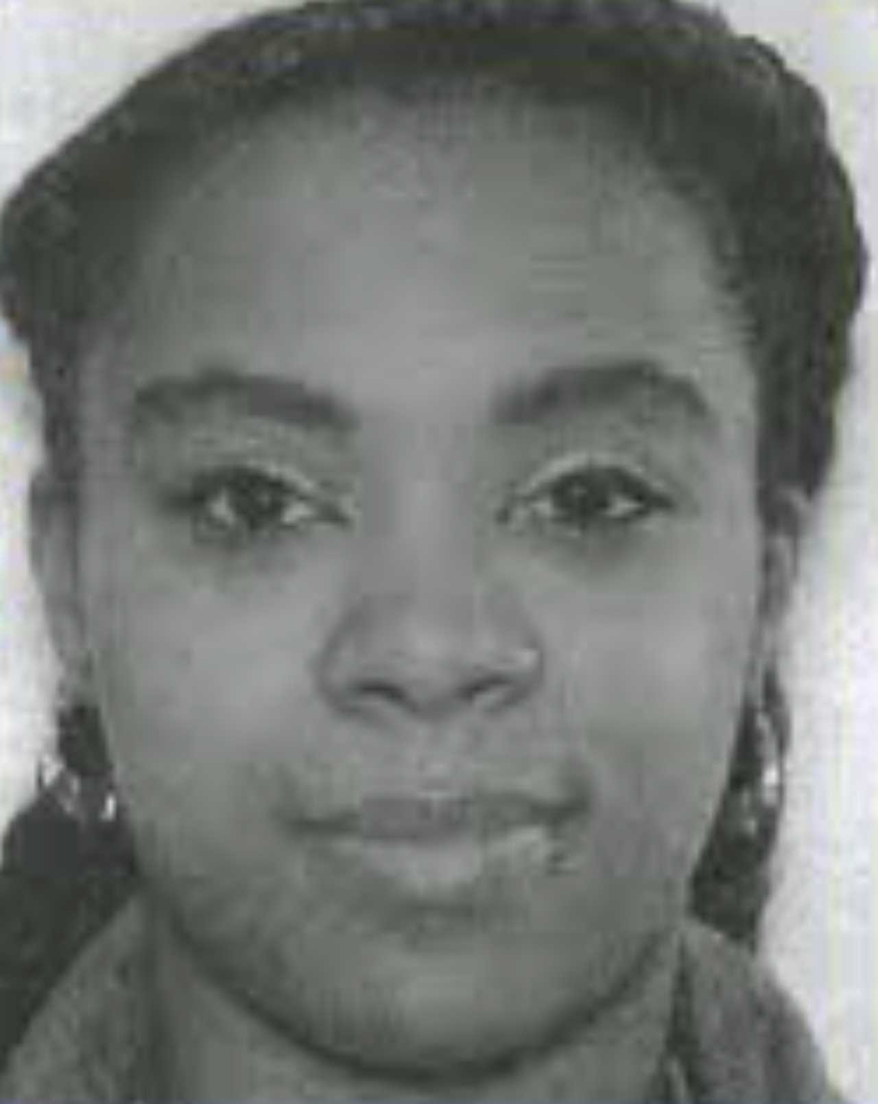 FAKE FAMILY NAMES visual data 2