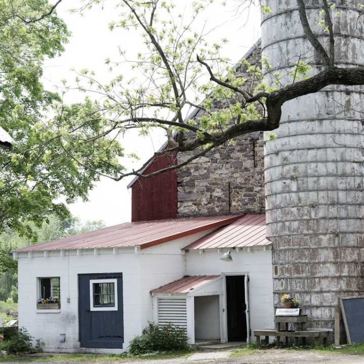 A stock image of a farm in Pennsylvania.