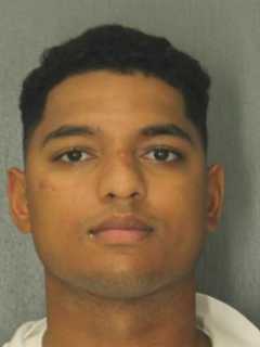 Online Dating Stabbing: Man Lured Victim With Massage Before Attack In NY, DA Says