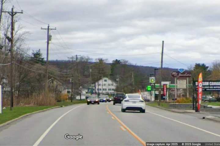 Man Points Gun At Driver After Miles-Long Road Rage Incident On Route 17M In NY: Sheriff