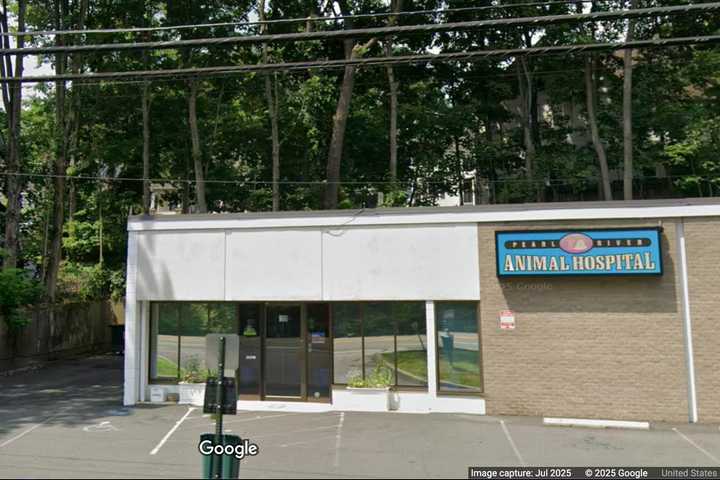 Longtime Pearl River Veterinary Practice To Close After More Than 50 Years