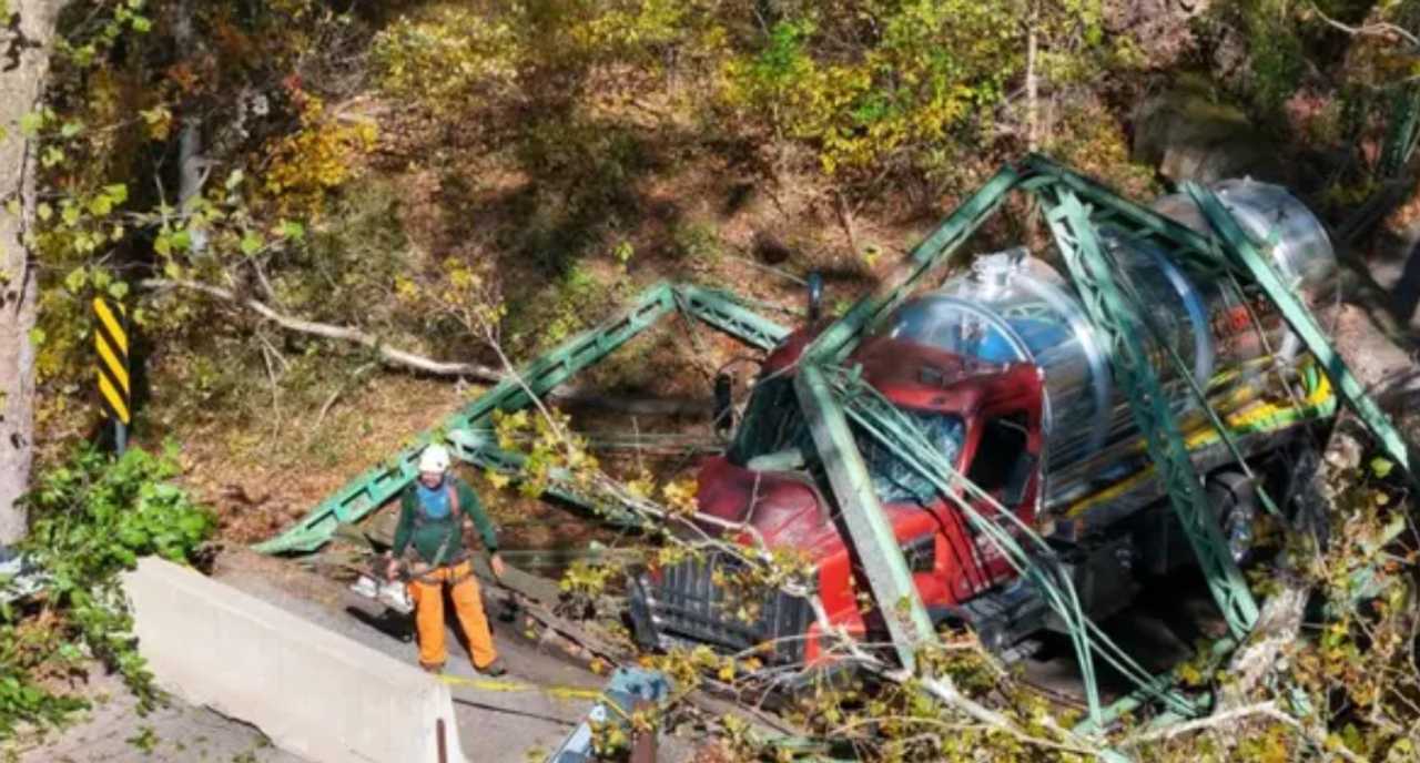 The scene of the bridge collapse in Baltimore County.
The scene of the bridge collapse in Baltimore County.