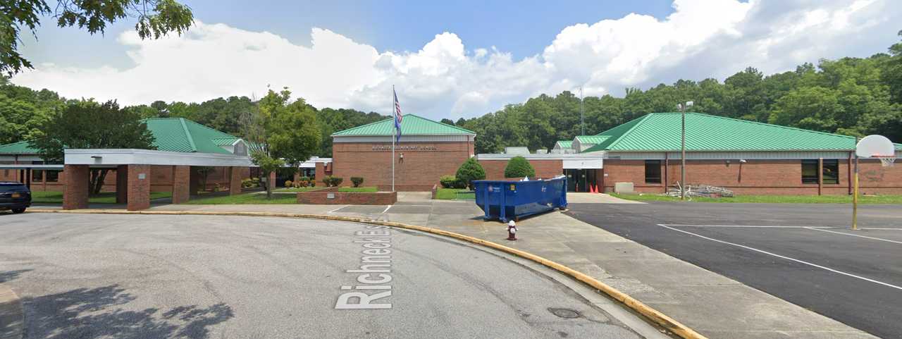 Richneck Elementary School
Richneck Elementary School