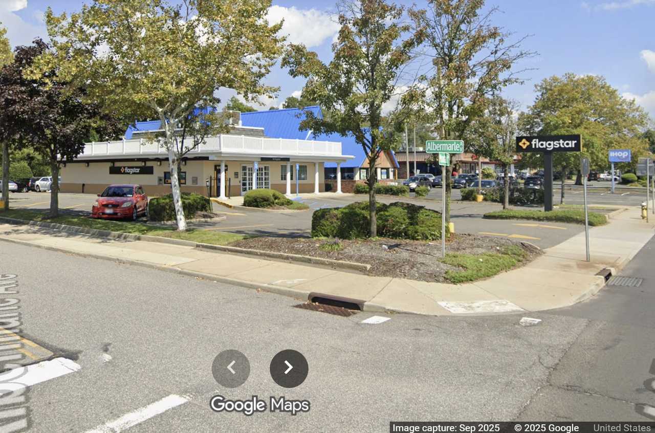 Flagstar Bank at 653 Montauk Highway in West Babylon Flagstar Bank at 653 Montauk Highway in West Babylon