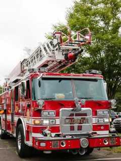 Firefighters Battle Line Fire On Route 309 In Hatfield (DEVELOPING)