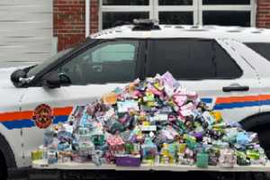 Clerk Accused Of Selling Flavored Vapes At Long Island Shop: Police
