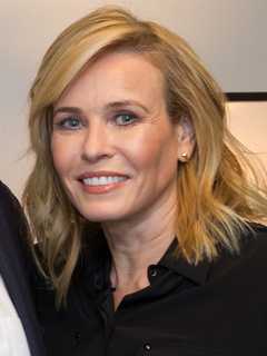 Are You There, Bergen County? Chelsea Handler Hosts Book Signing