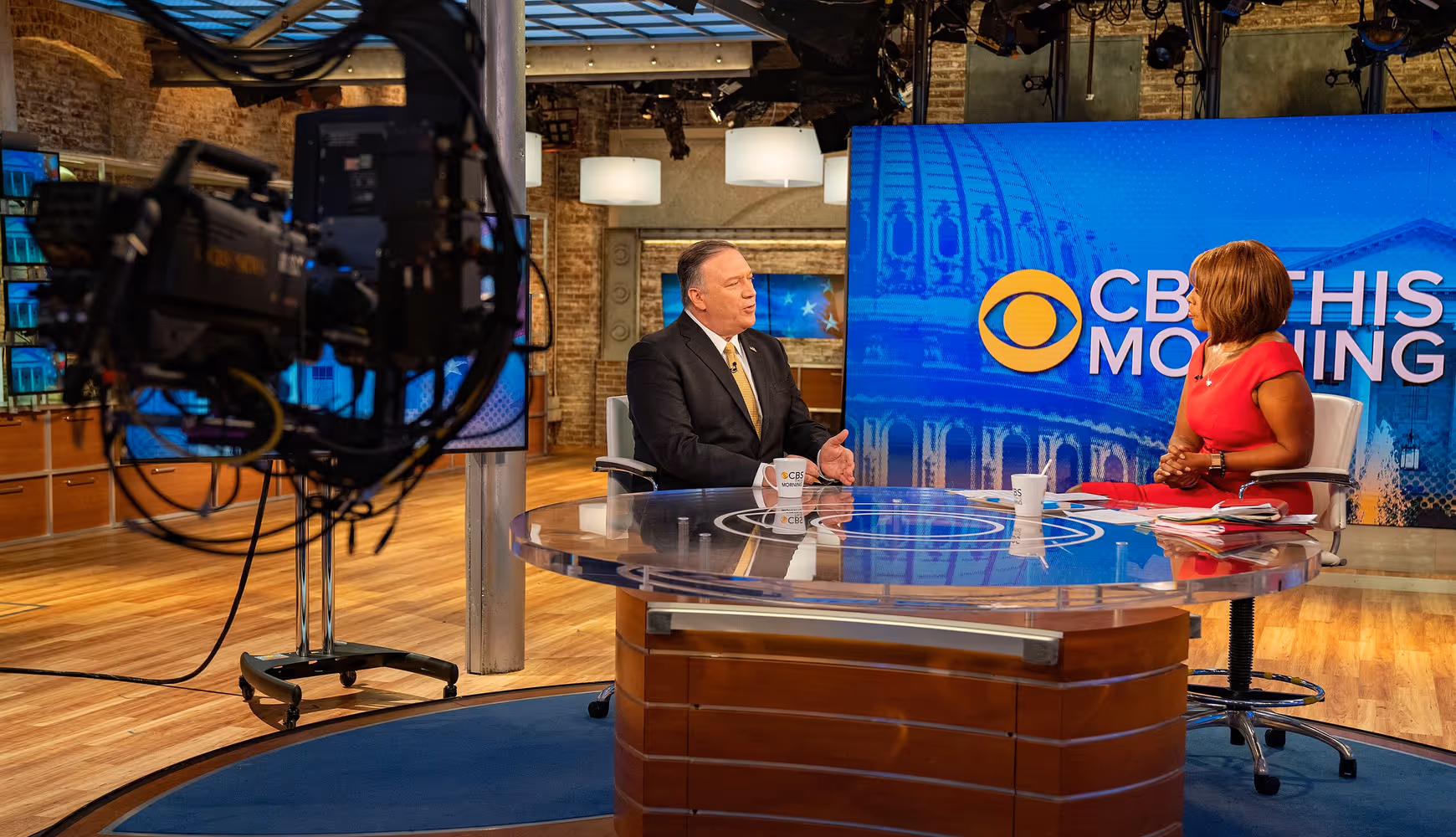 CBS co-anchor Gayle King interviewing then-Secretary of State Mike Pompeo in August 2019.
 
CBS co-anchor Gayle King interviewing then-Secretary of State Mike Pompeo in August 2019.