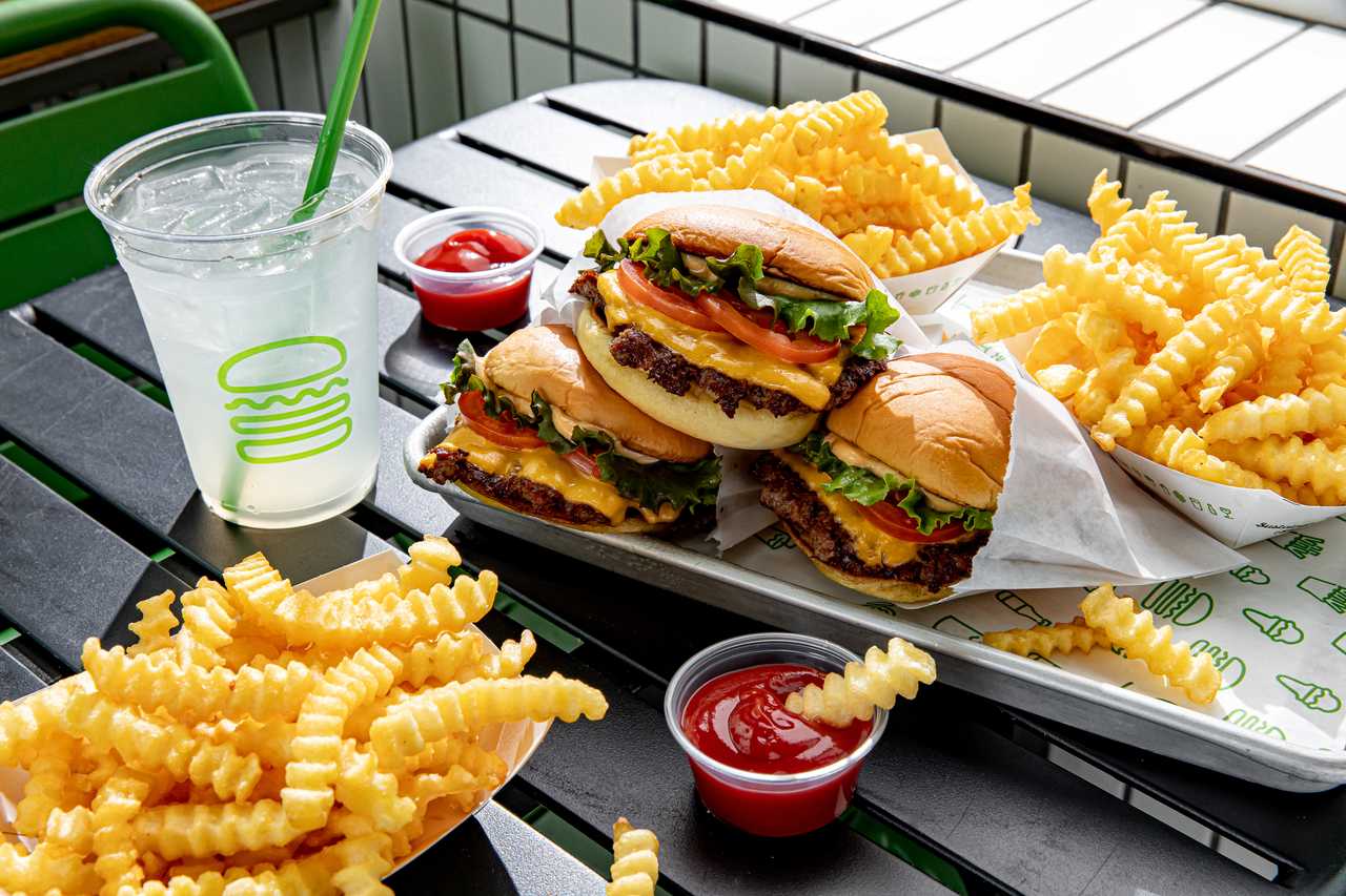 Shake Shack Offers Free Burgers With Purchase During Holiday Promotion shake-shack-offers-free-burgers-with-purchase-during-holiday-promotion