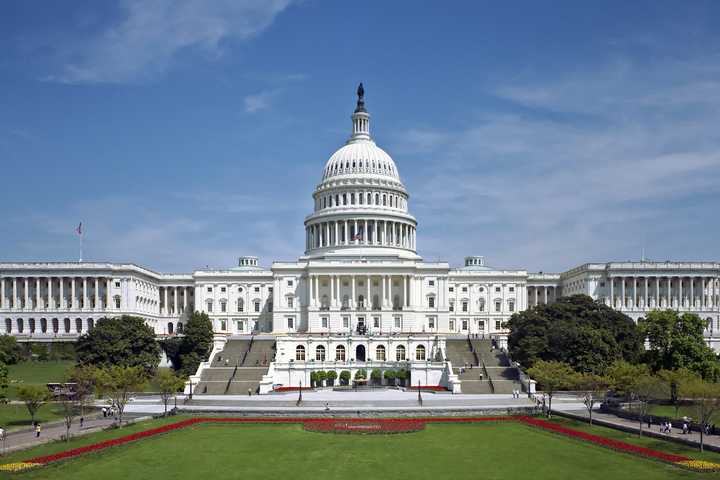 Armed Mass Man Slips Through Capitol Security, Arrested With Gun After Tour: Police