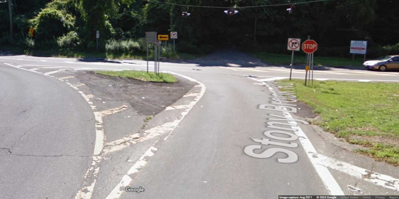 19YearOld Killed, Another Man Injured In SingleVehicle Long Island