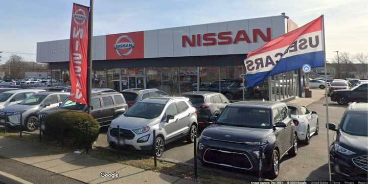 South Shore Nissan in Amityville
  
