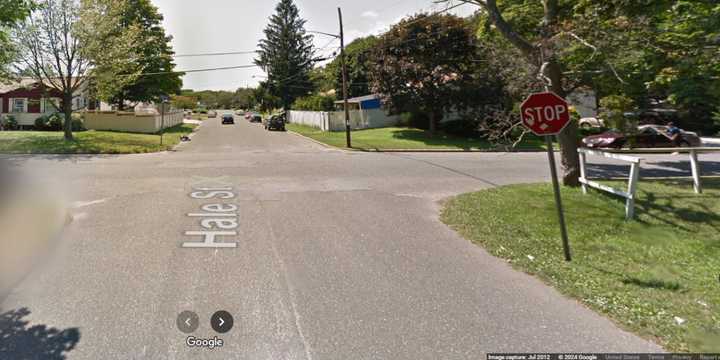 The intersection of&nbsp;Hale Street and Lincoln Avenue in Brentwood.